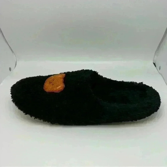 Teddy Bear fluffy bedroom slippers 
Size EUR37-38  condition new - Picture 6 of 7